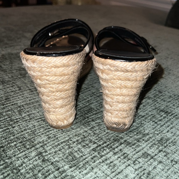 BURBERRY NOVA CHECK ESPARDRILLE/ WEDGES/SLIDE ON SANDALS—US 9 or UK 40 - Picture 4 of 15